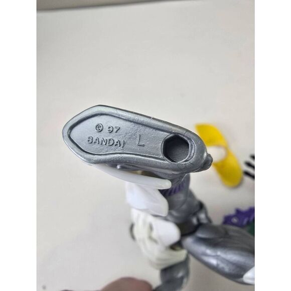 MMPR In Space Silver Battlizer Figure - Picture 6 of 6